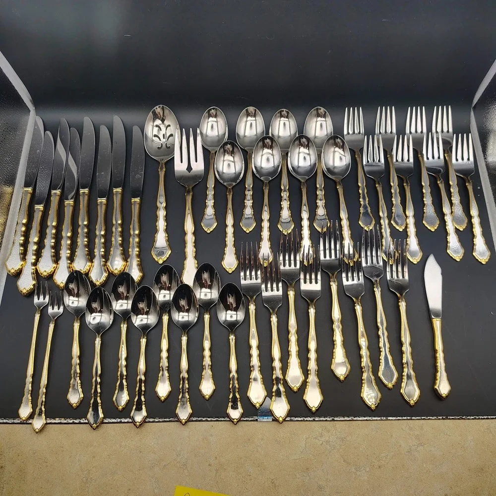 Vtg Oneida Golden Royal Chippendale Flatware Set for 8 Gold Trim Stainless 45 pc